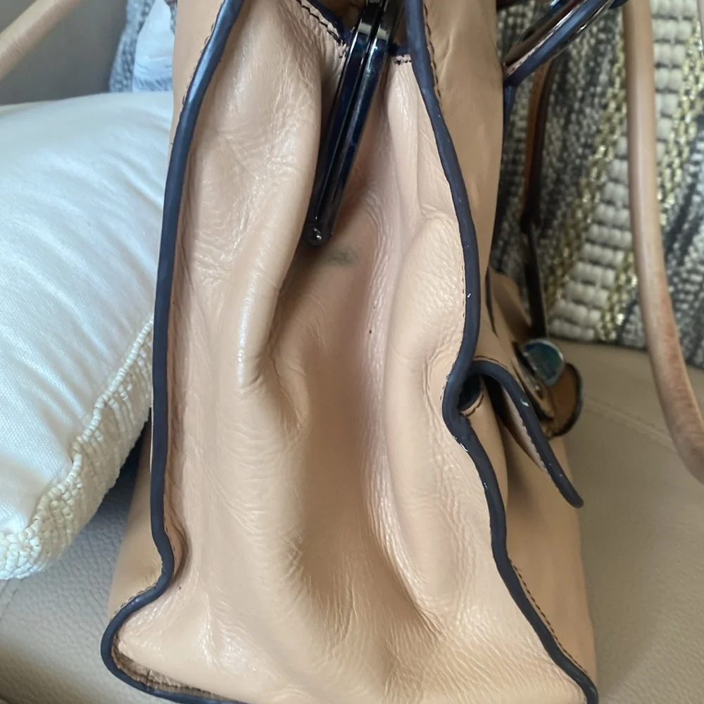 Badgley Mischka beige leather handbag - Picture 7 of 10